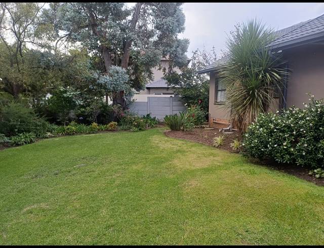 5 BEDROOM HOUSE FOR SALE IN SECUNDA CENTRAL